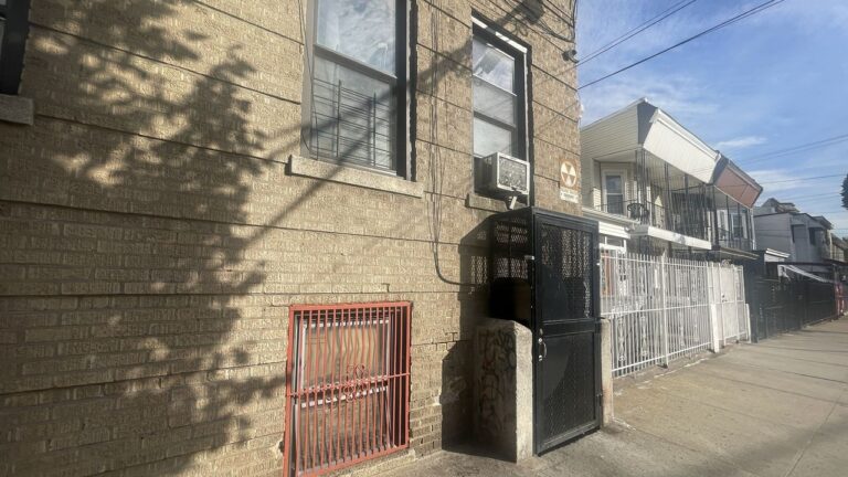 Boletín Matinal: Encuentran cuerpo de bebé recién nacida afuera de edificio residencial en Soundview, Brooklyn