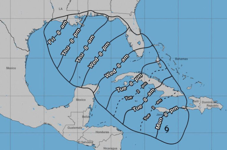 Se forma tormenta tropical Rafael