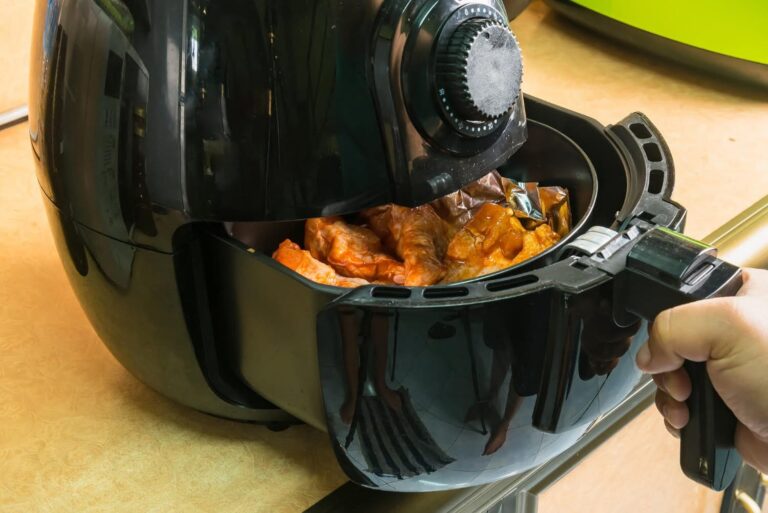 #Salud: Los alimentos prohibidos que muchos cocinan en su airfryer y que son peligroso para la salud