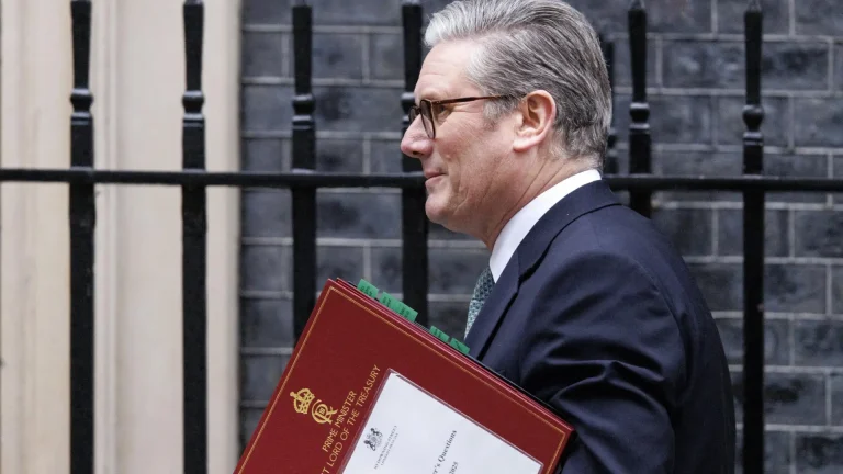 #Mundo:Starmer invita a líderes europeos a una cumbre el domingo para “impulsar la acción europea” sobre Ucrania