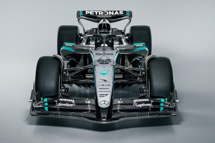 1740412847_mercedes-f1-w16.jpg