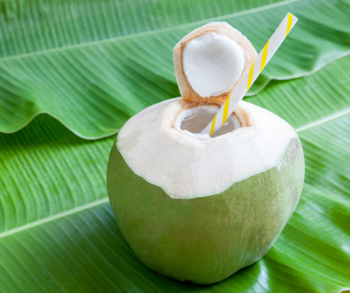 Agua-de-coco.png