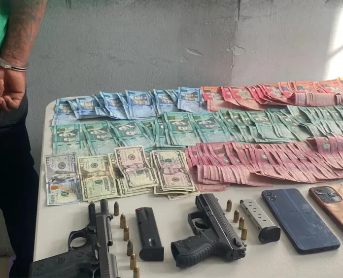 PN-apresa-hombre-con-armas-ilegales-durante-operativo-en-Bani.jpeg.webp.webp