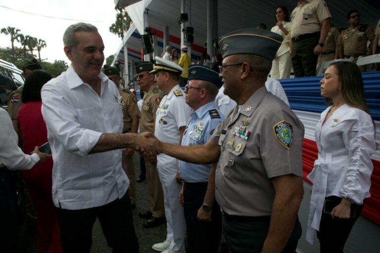 Policiales: Presidente Luis Abinader dispone ascenso de 4,807 agentes de la Policía Nacional. – Inicio – Policía Nacional de la República Dominicana