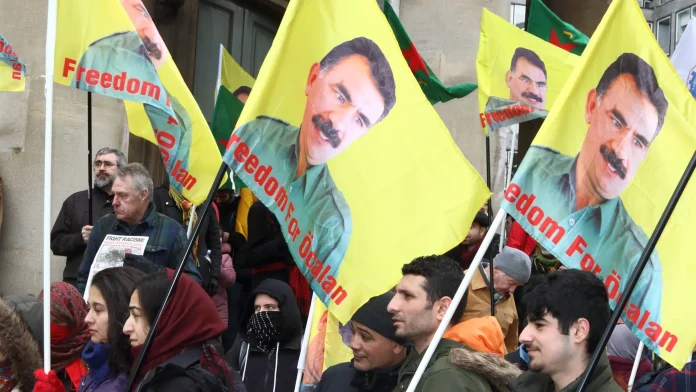 manifestantes-concentrados-en-londres-para-pedir-a-turquia-la-liberacion-del-lider-del-pkk-abdula-oc.webp