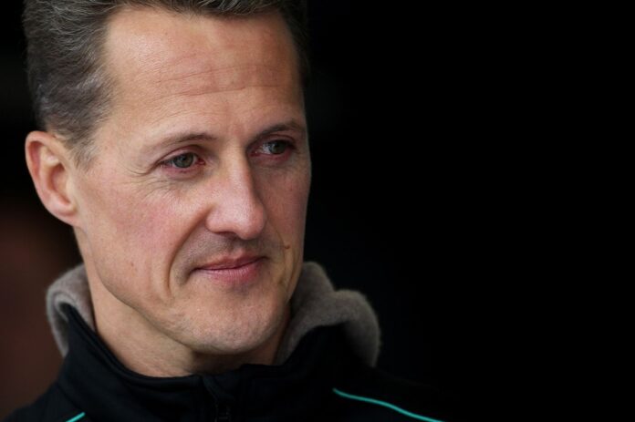 michael-schumacher-mercedes-am.jpg