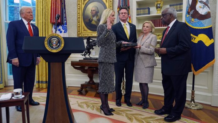 pam_bondi_swearing_in_justice_AP25036598585486_020525.jpeg