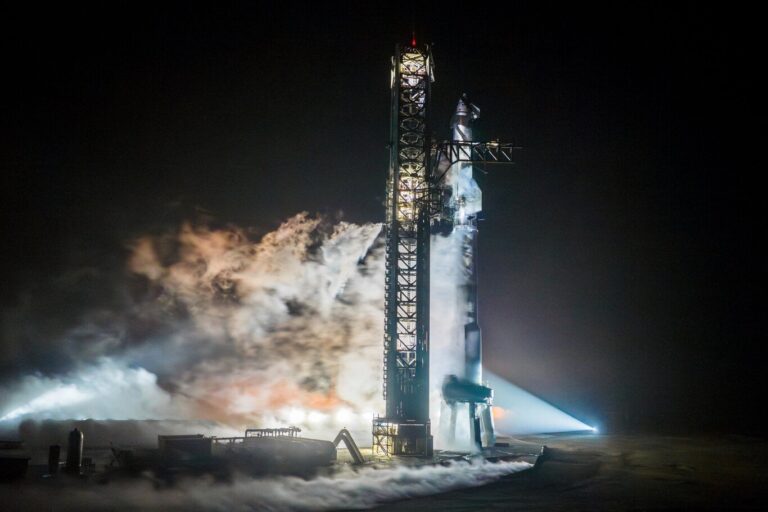 Suspenden vuelos hacia Florida debido a los restos de la nave Starship