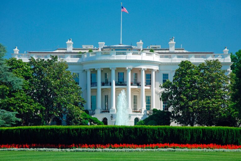 El Servicio Secreto de Estados Unidos disparó a un hombre armado cerca de la Casa Blanca