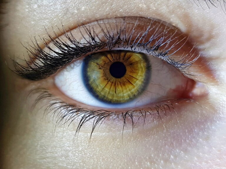 #Salud: Cambiar el color de los ojos: ¿es posible y seguro?