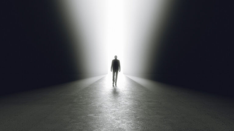 #Salud: Este médico afirma tener pruebas de que hay vida después de la muerte… ¡y es inquietante!