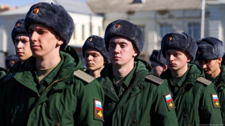 Rusia quiere reforzar sus fuerzas armadas