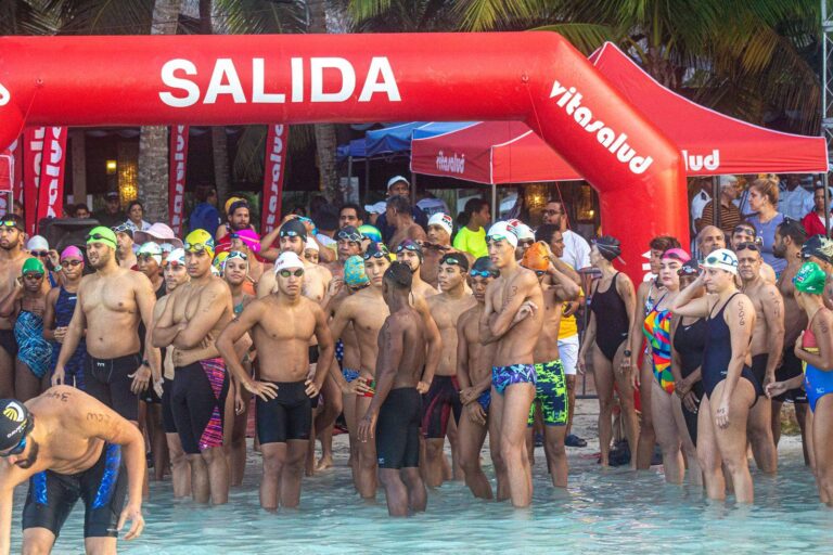 Boca Chica acoge la decima cuarta edición del Abierto de Natación de Aguas Abiertas 2025