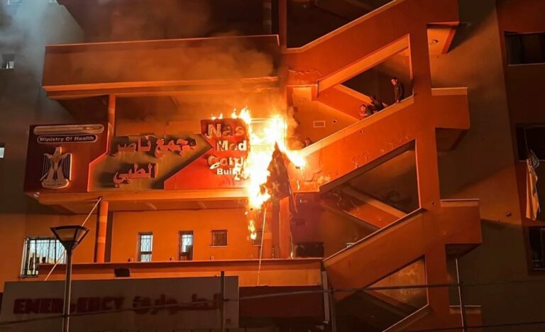 Israel bombardea el hospital Nasser de Gaza para golpear a “un terrorista clave”