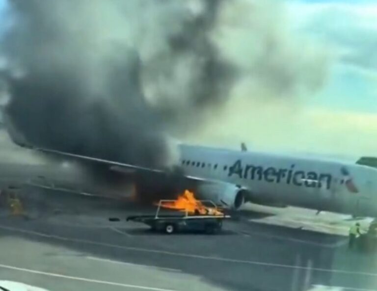 Se produce un incendio en vuelo de American Airlines en aeropuerto de EE. UU.