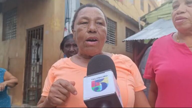 Moradores de Guachupita denuncian rotura de tubería