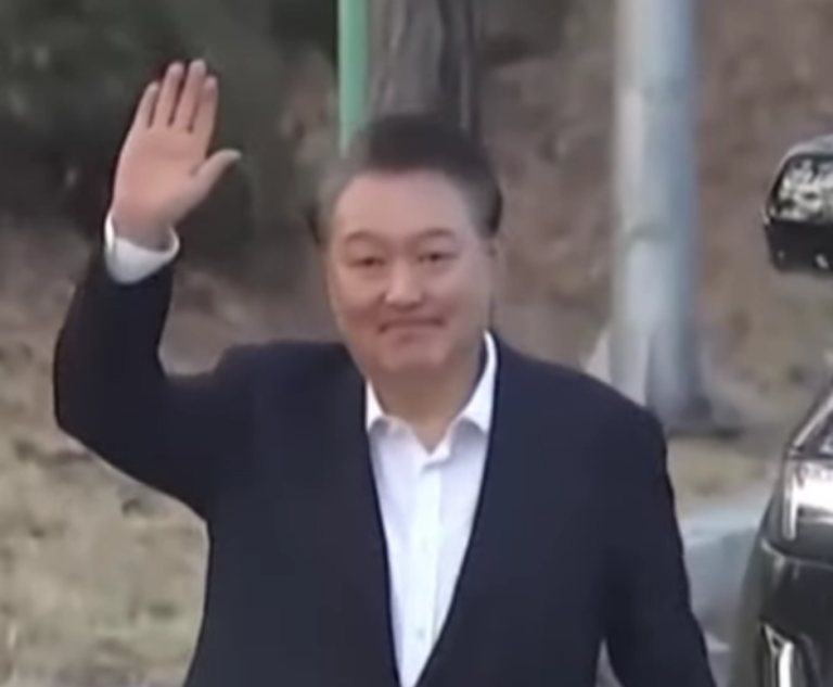 Presidente de Corea del Sur sale de prisión – #DeInteres   #FVDigital