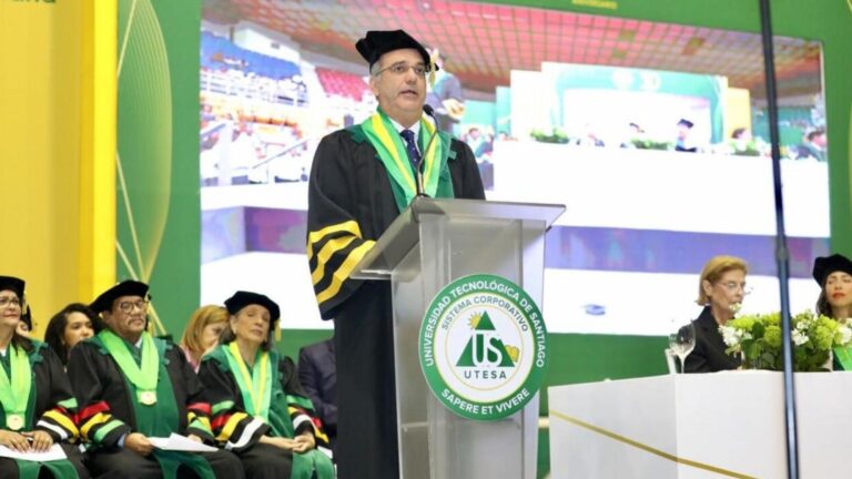 Abinader recibe título de doctor honoris por su liderazgo y aportes a la nación dominicana
