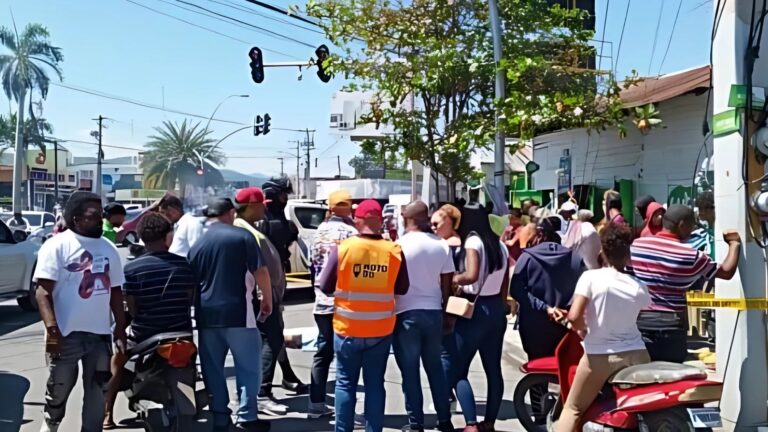 Muere apuñalado limpiavidrios por 25 pesos en La Vega