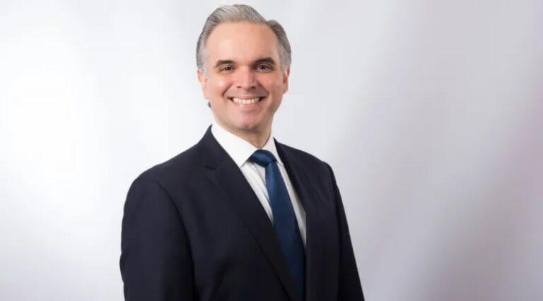 Ministro de Educación evita hablar sobre matrícula haitiana previo a marcha en Friusa