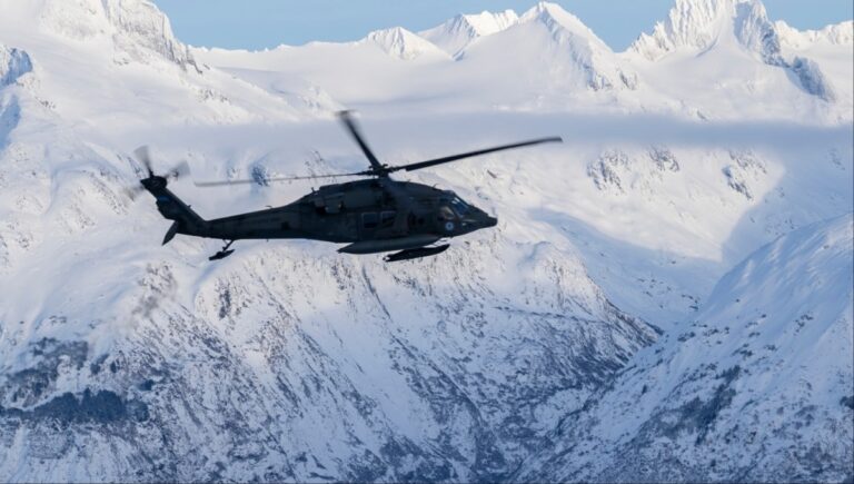 Niñas sobreviven a accidente aéreo en Alaska