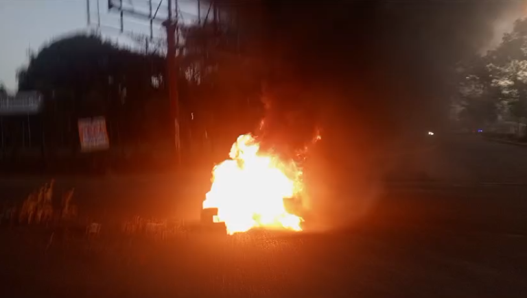 Residentes del sector Olimpia en SFM protestan por mal estado de calles 