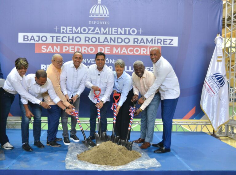Kelvin Cruz entrega 16.3 millones para remozar multiuso Rolando Ramírez en SPM