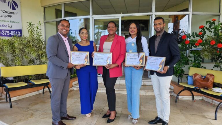 FECCI reconoce periodistas de Grupo de Medios Telemicro