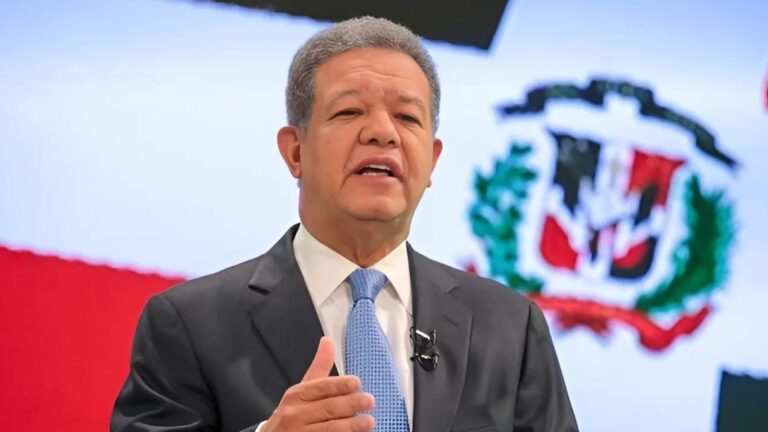 Leonel Fernández rechaza el uso desproporcionado de la fuerza en la manifestación de Friusa