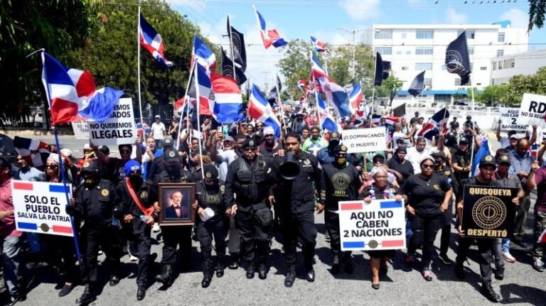 Legisladores llaman al Gobierno apoyar marcha pacífica en el Hoyo de Friusa, Bávaro