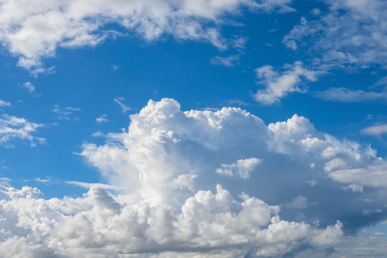 Poca lluvias y temperaturas calurosas se espera este domingo
