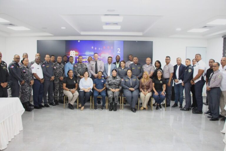 Policiales: Policía Nacional fortalecerá cooperación internacional con simposio y carrera internacional en Punta Cana