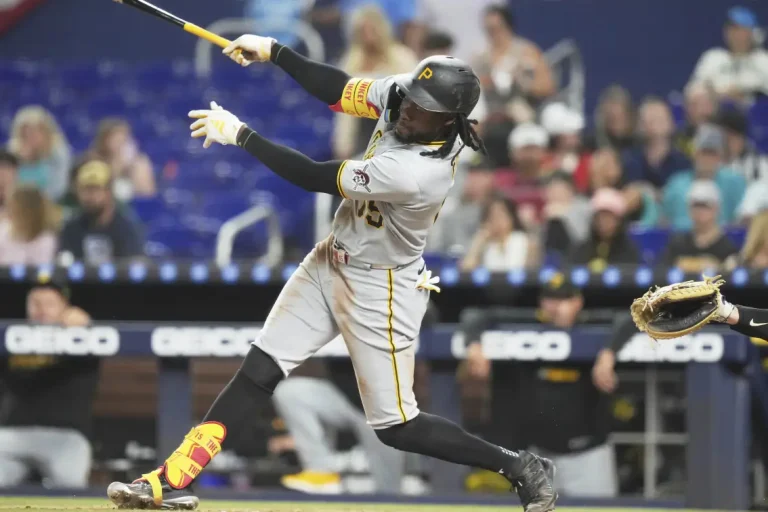 Cruz conecta jonrón de dos carreras, McCutchen aporta doble productor y Piratas vencen 4-3 a Marlins #FVDigital