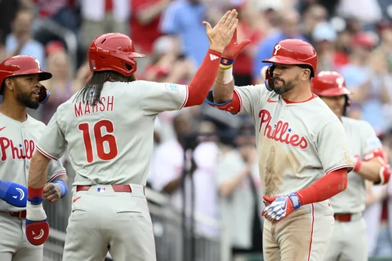 Schwarber, Stott y Marsh conectan HR’s en la victoria de los Filis 11-6 sobre los Nacionales #FVDigital