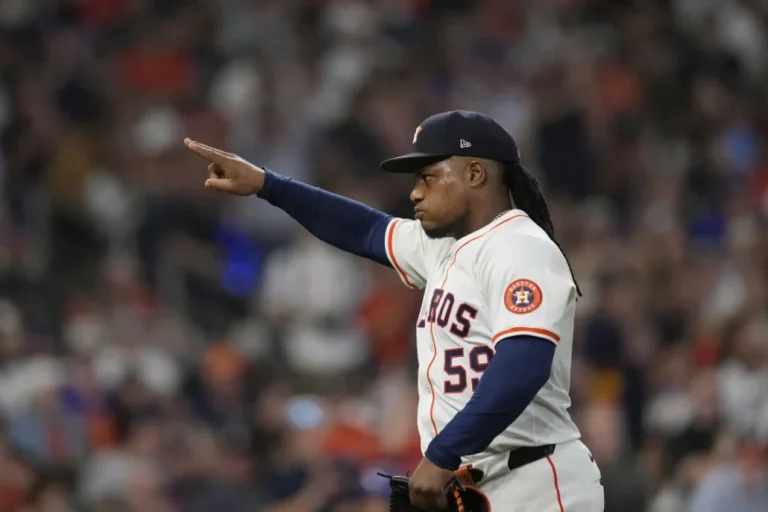 Framber Valdez domina en 7.0 innings y Astros vencen 3-1 a Mets en el debut de Juan Soto