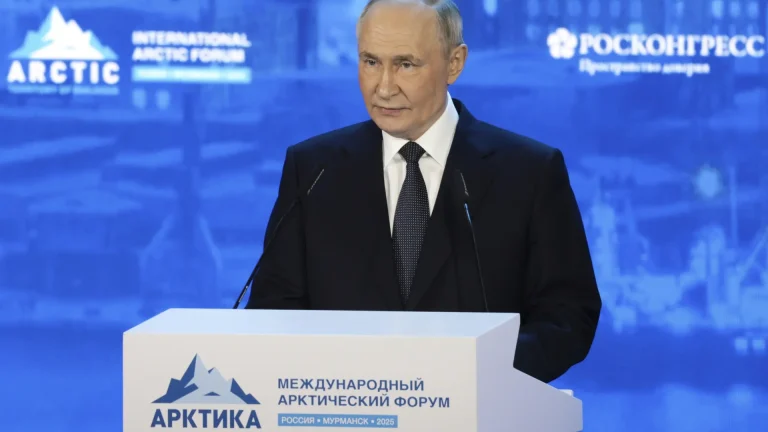 #Mundo:Rusia aumentará su presencia militar en el Ártico, donde observa “de cerca” acciones de la OTAN