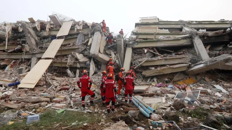 #Mundo:El terremoto en Birmania deja más de 2.000 muertos y hospitales desbordados mientras continúa la guerra civil