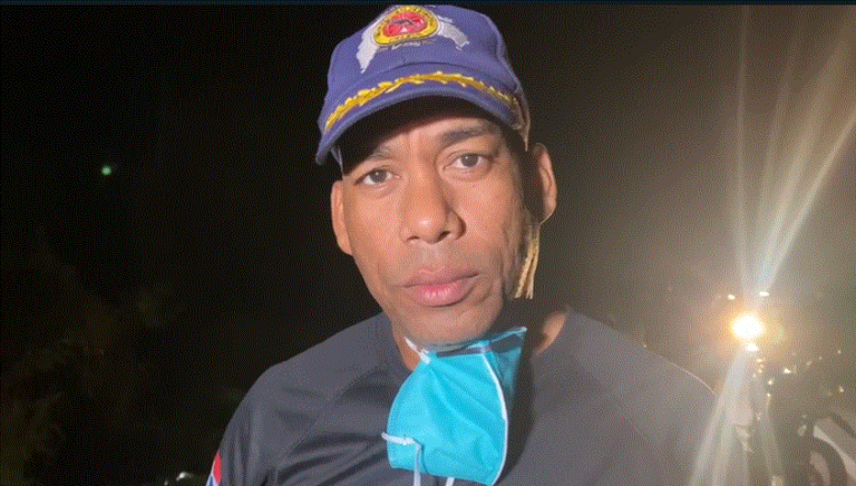 Trabajan para enfriar tuberías soterradas de combustibles en zona de incendio en SPM