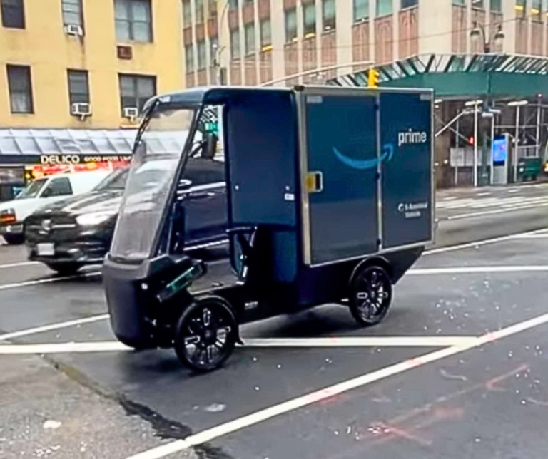 ¿Quéseto? Nuevo vehiculo curioso de reparto de Amazon (video)   #FVDigital
