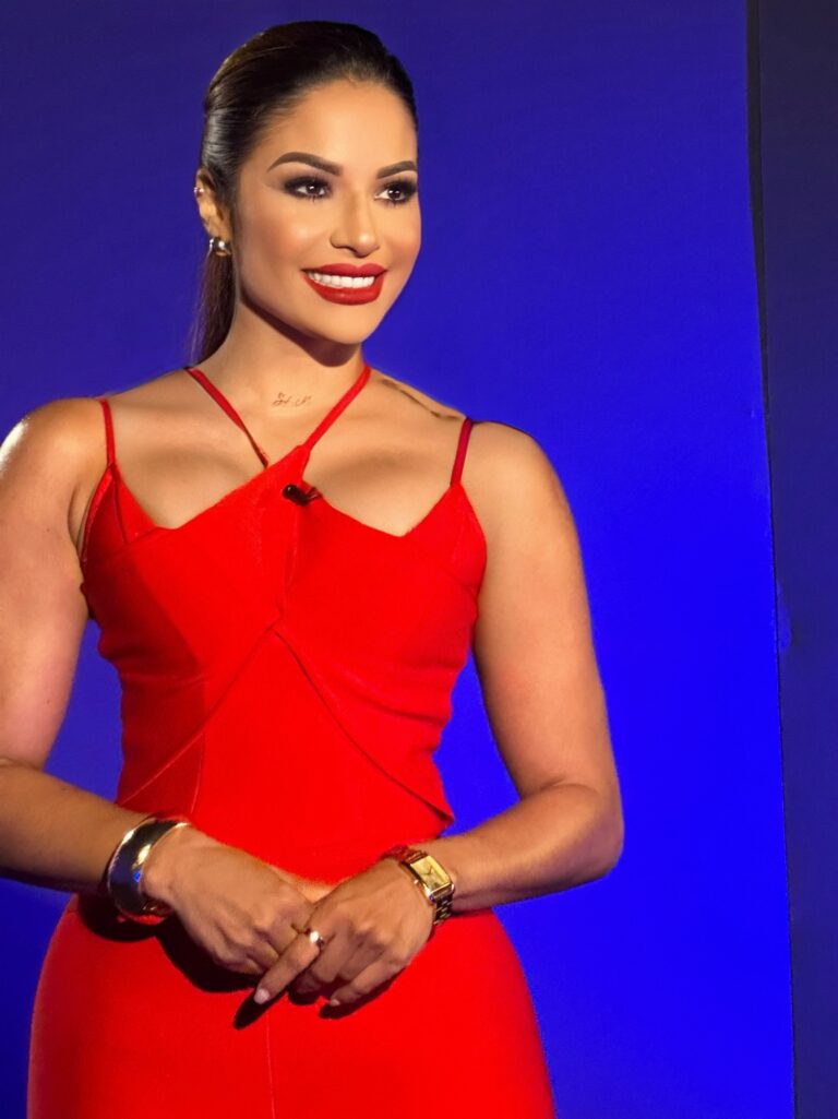 Verónica Batista concluye la primera temporada de “Fuera de Liga”