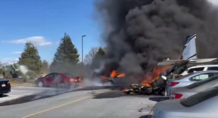 impacto-fatal-en-pensilvania-aeronave-se-estrella-en-el-estacionamiento-de-una-residencia-de-anciano.jpeg