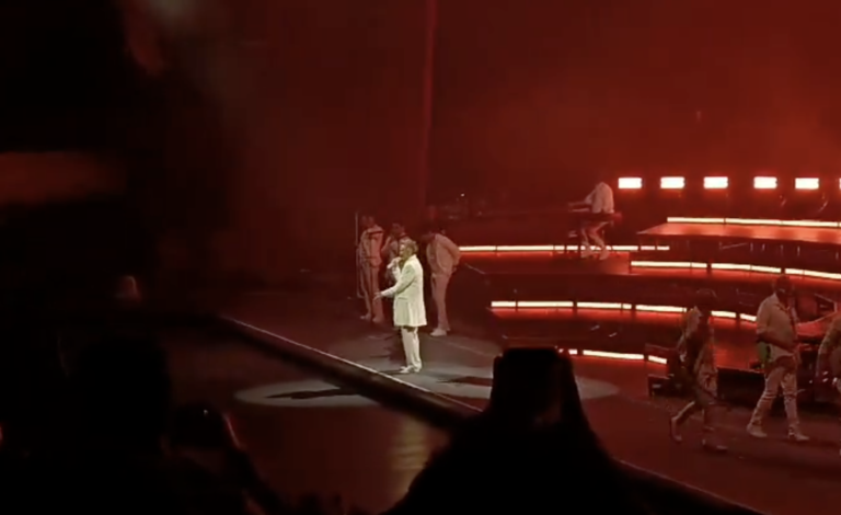 Tremendo susto en concierto de Miguel Bosé (video) – #DeInteres   #FVDigital