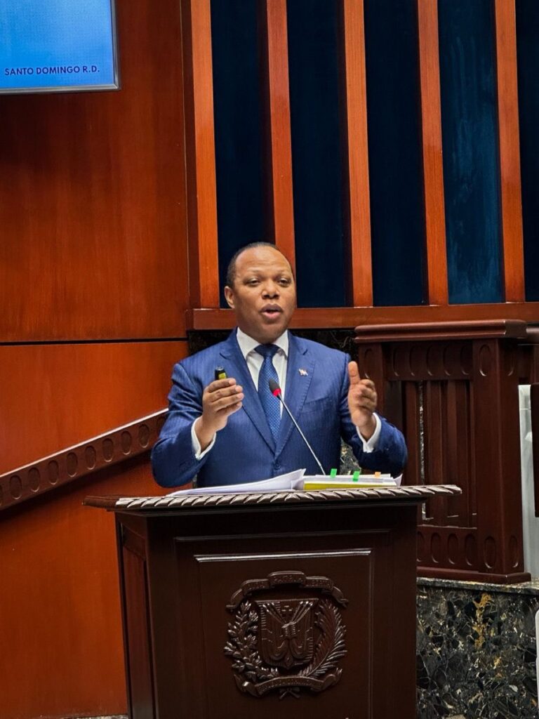 Milton Morrison arremete contra legisladores que se hacen los “graciosos” en tema de multas