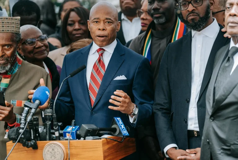 Nueva York exhorta a inmigrantes en carta abierta a acudir por cuidados de salud