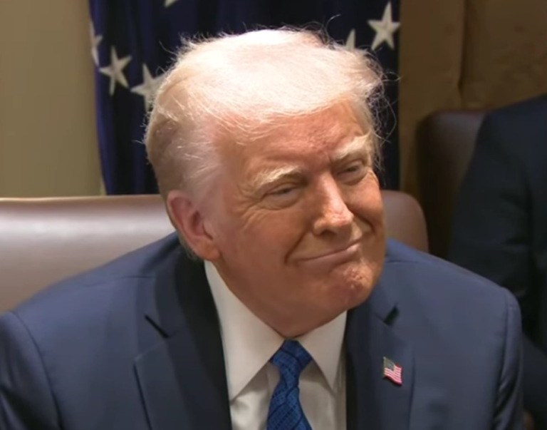 Trump acusa a la Unión Europea de beneficiarse injustamente de EEUU – #DeInteres   #FVDigital