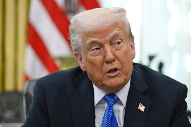 Trump amenaza a abogados y bufetes que lo demanden por sus órdenes #FVDigital