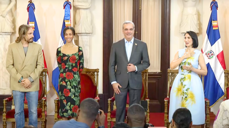 Acto de condecoración a Zoe Saldaña (video)   #FVDigital