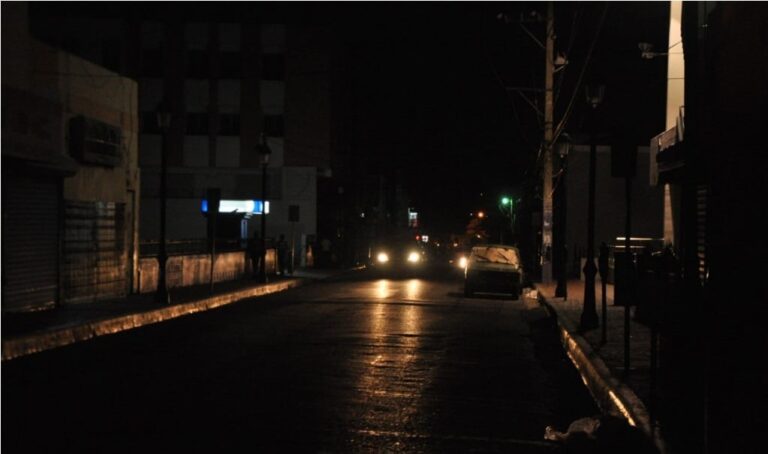 Continúan las quejas por altas facturas de la energía eléctrica en Moca