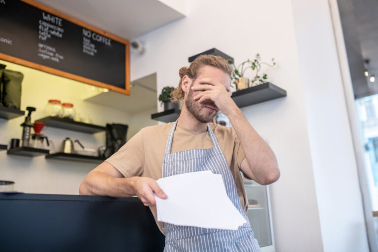 #Salud: Padre e hijo estafan a 100 restaurantes en tres años con un ingenioso plan