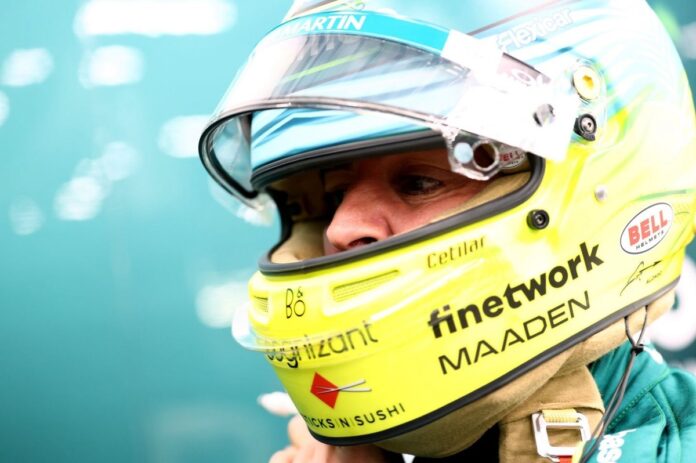 1745425570_fernando-alonso-aston-martin-r.jpg